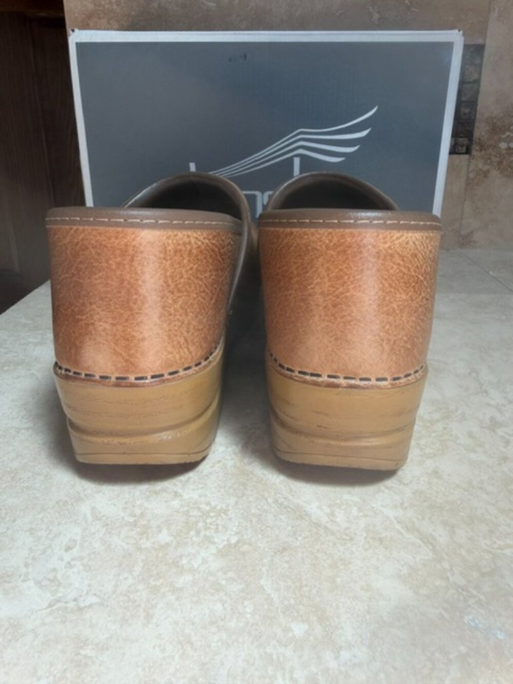 Dansko Professional Clog (Honey Distressed) - Picture 4 of 7